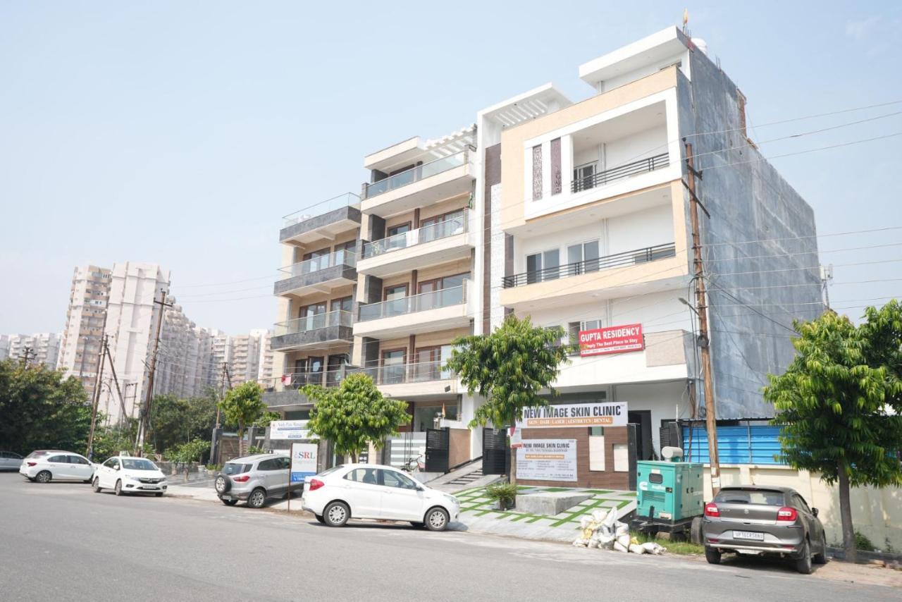 Gupta Residency Near Ajnara Heritage Noida Eksteriør bilde