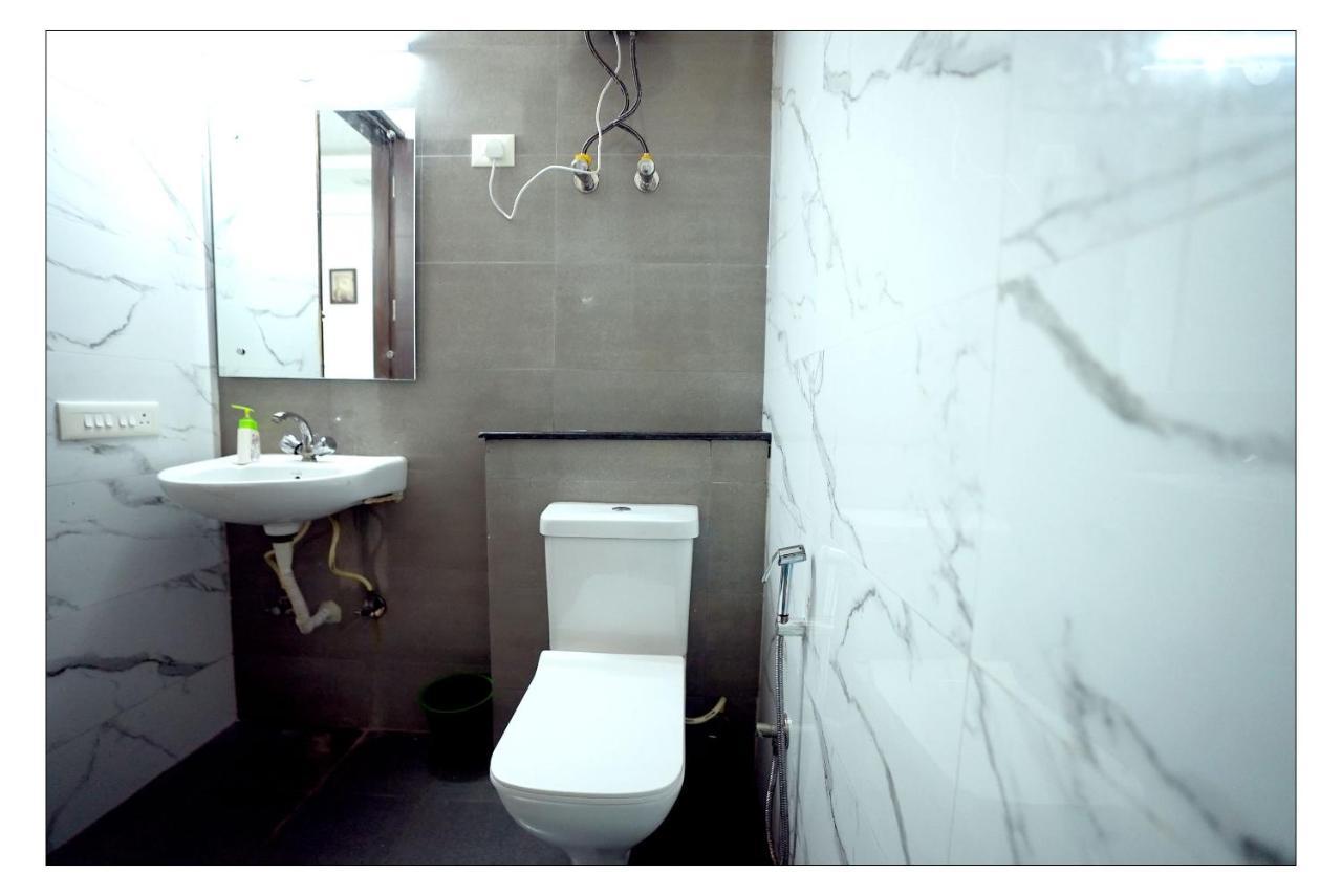 Gupta Residency Near Ajnara Heritage Noida Eksteriør bilde