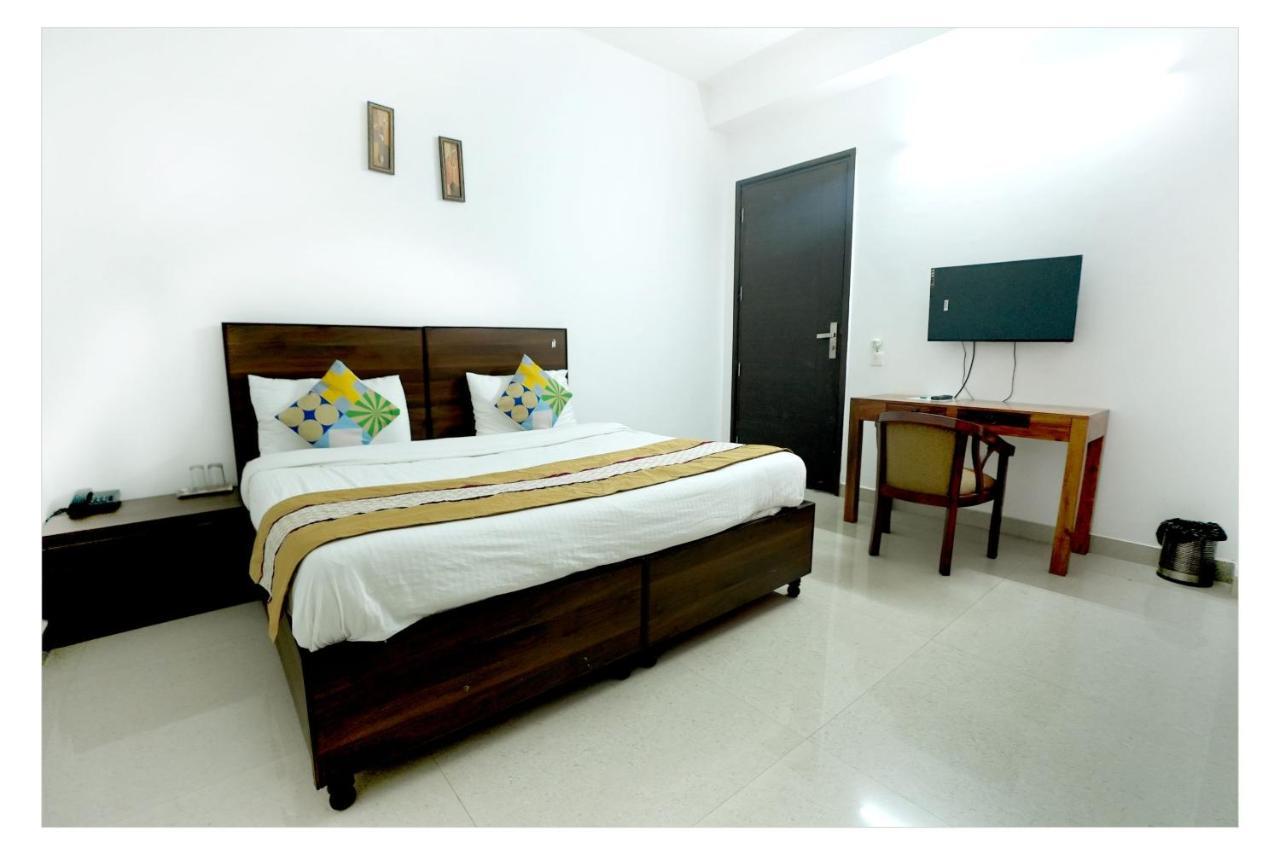 Gupta Residency Near Ajnara Heritage Noida Eksteriør bilde