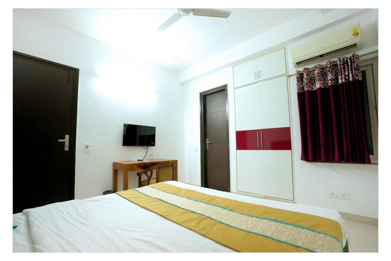Gupta Residency Near Ajnara Heritage Noida Eksteriør bilde