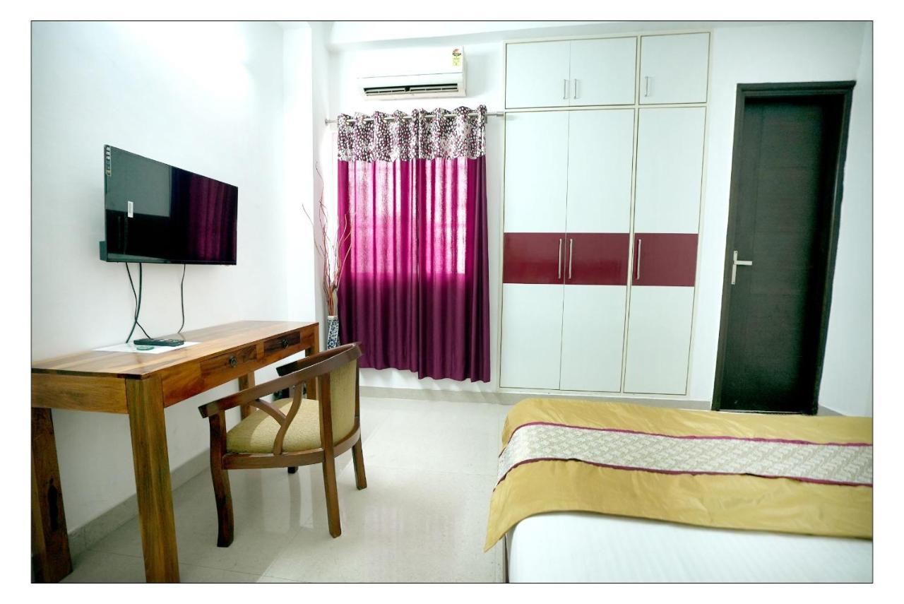 Gupta Residency Near Ajnara Heritage Noida Eksteriør bilde