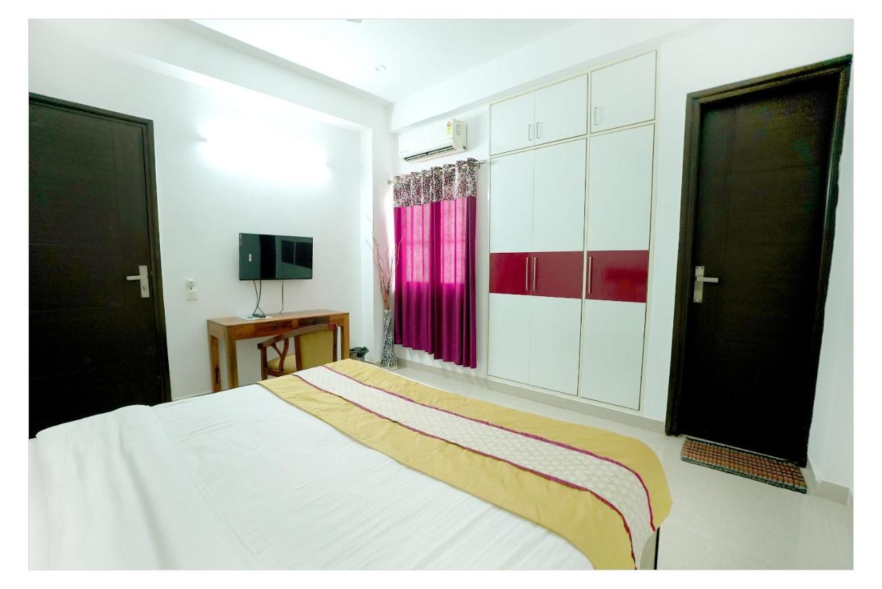Gupta Residency Near Ajnara Heritage Noida Eksteriør bilde